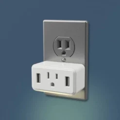 Cube Dual Usb 1 Outlet Led Night Light -Sylvania || Coast || GENERIC Shop 330179 AlternateImageView Lg